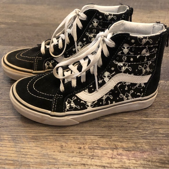 Vans Sneaker Gently Used - Picture 2 of 8